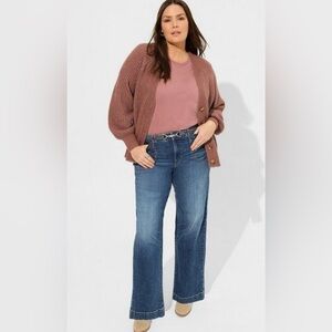 Torrid wide leg stretch vintage wash jeans nwot